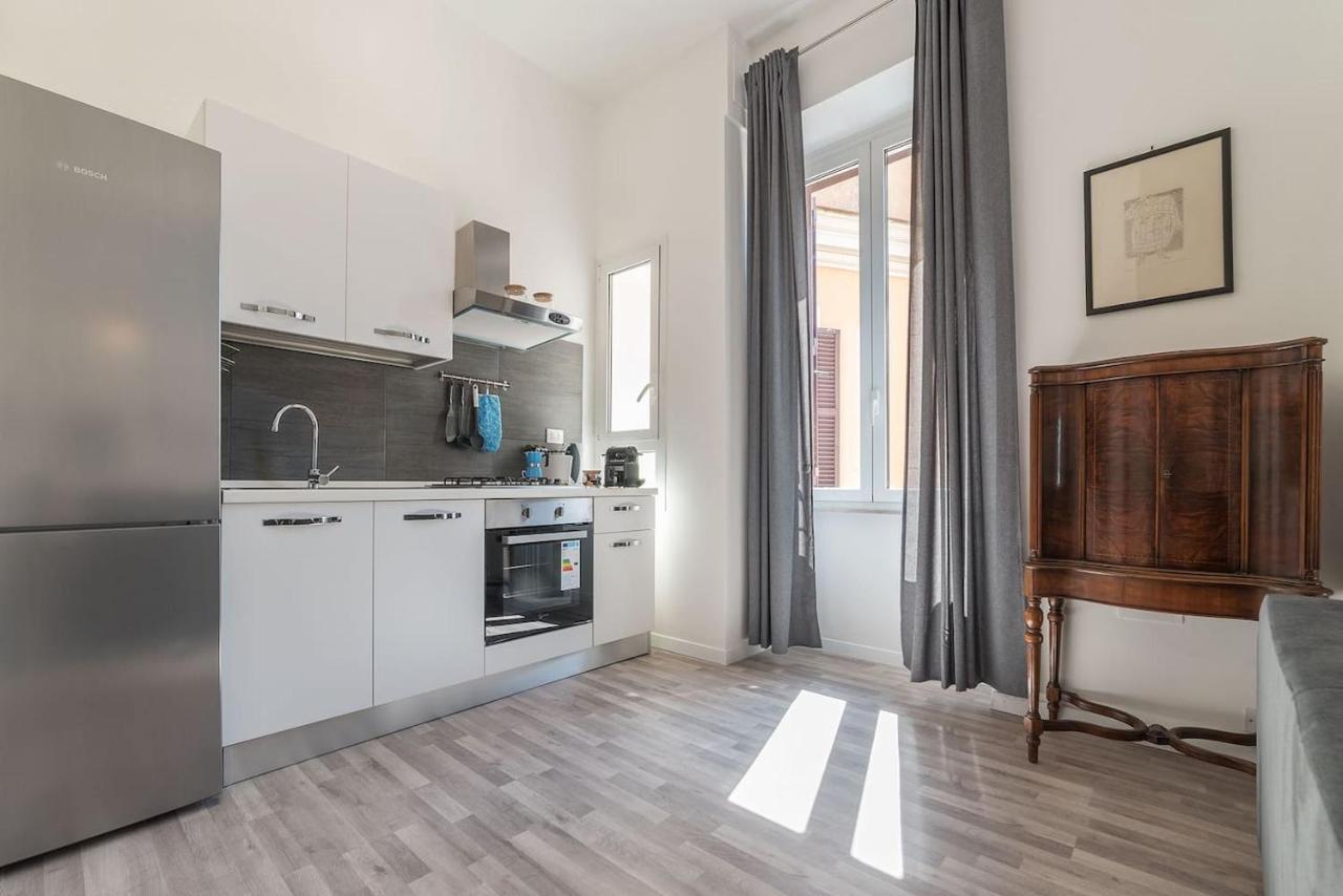 Live Like A Local In Rome'S Exclusive Colle Oppio Apartment Exterior photo